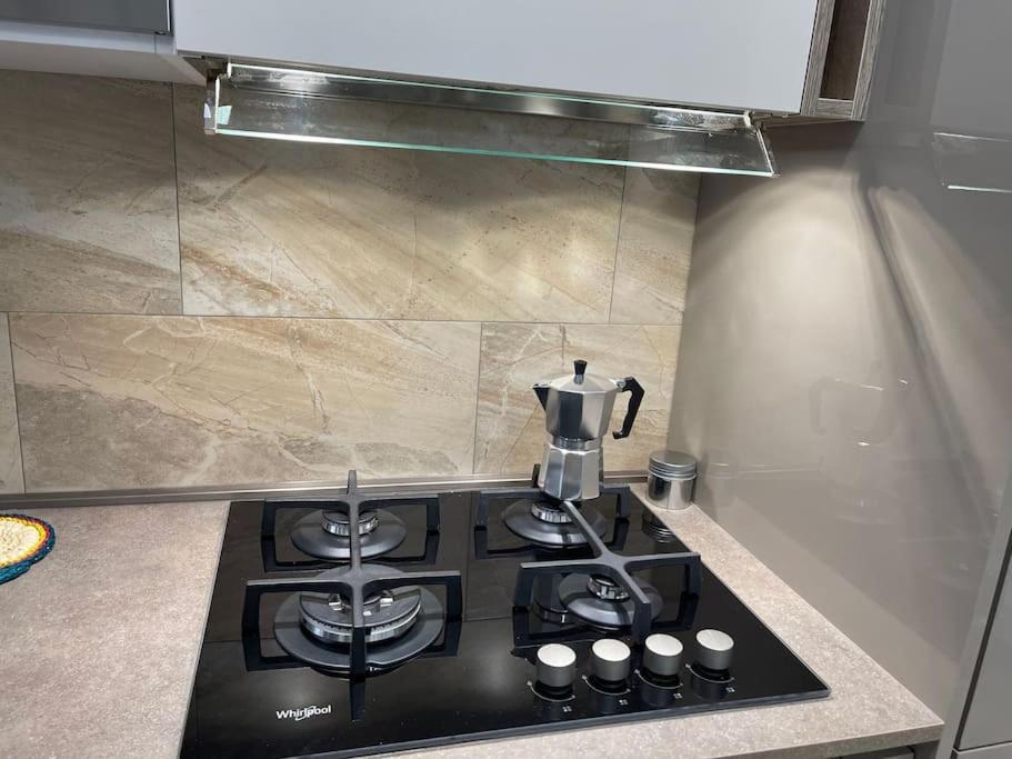 Nel Quartiere Bayres Suite Completamente Rinnovata Milano Exteriör bild