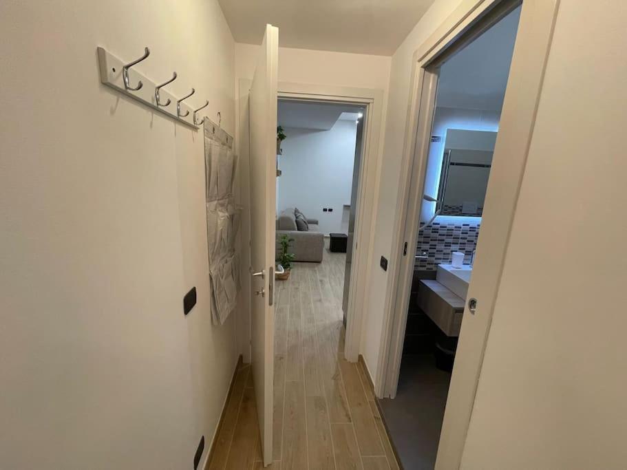 Nel Quartiere Bayres Suite Completamente Rinnovata Milano Exteriör bild