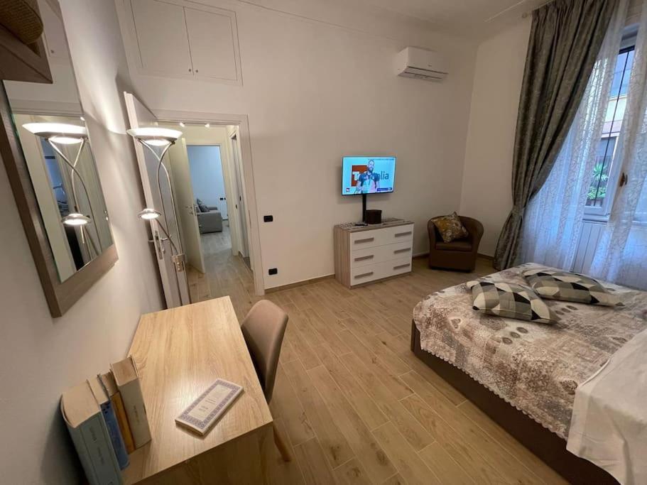 Nel Quartiere Bayres Suite Completamente Rinnovata Milano Exteriör bild